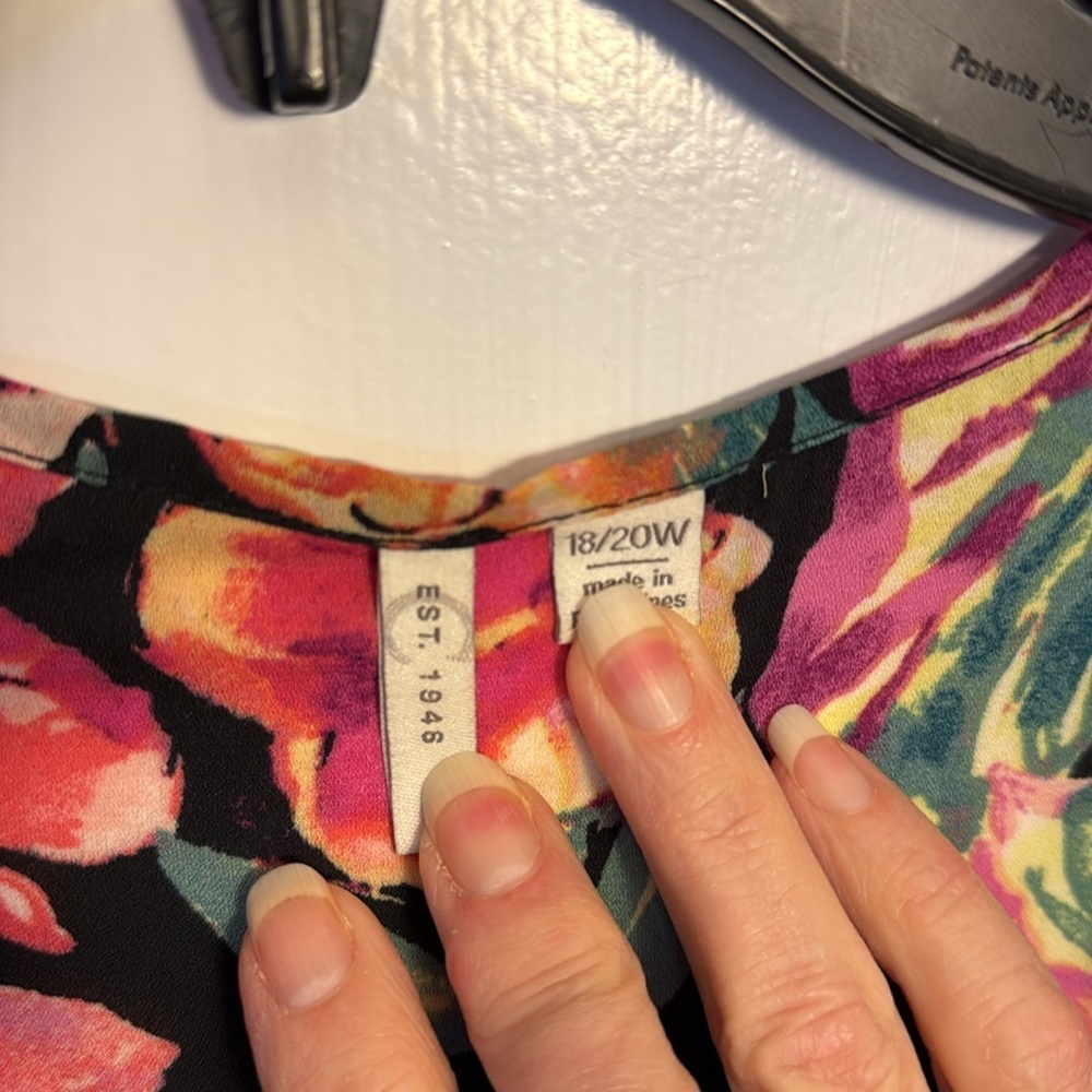 Floral Kimono with Lace Trim - Picture 3 of 12